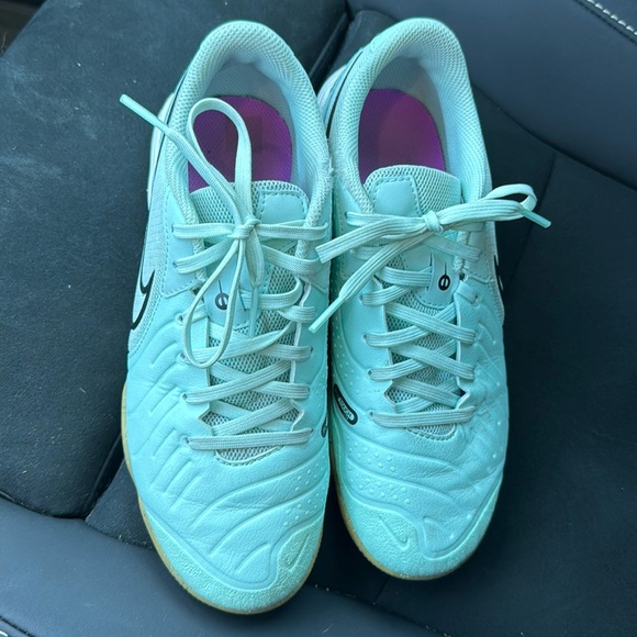 Nike Fly Touch Lite indoor soccer/futsal shoes, size 6.5 - Picture 1 of 5